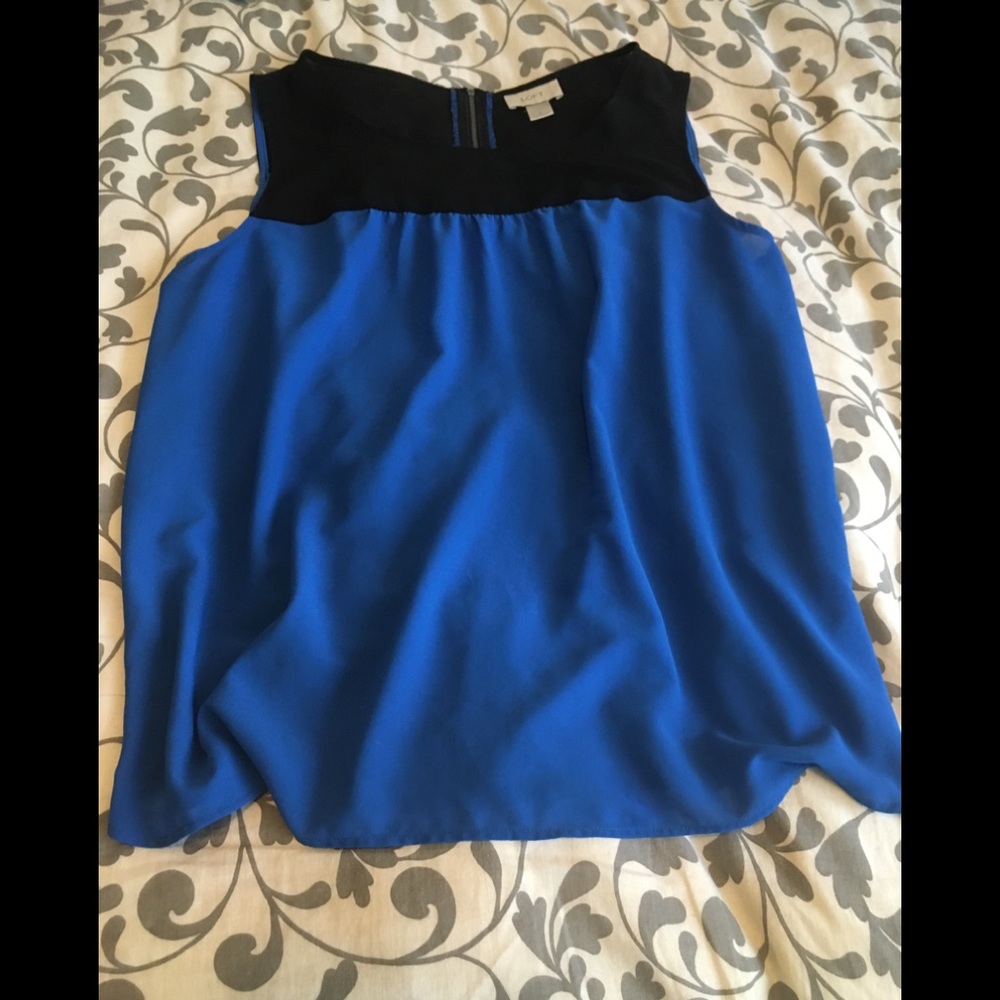 Sleeveless top